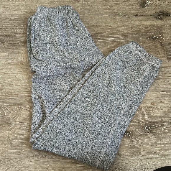Women’s roots sweatpants - Picture 3 of 3